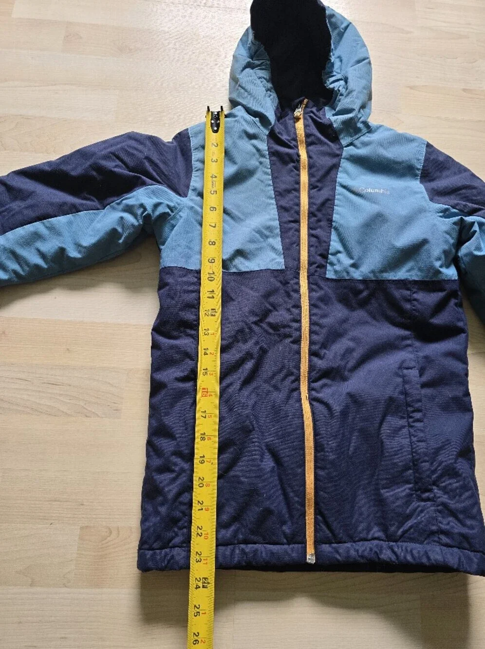 Columbia Valley Runner Jacket Size Medium (10/12)